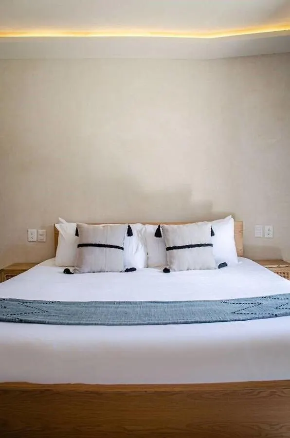 Moderno Depto. de 2 Recámaras a pasos de la playa Apartamento Playa del Carmen